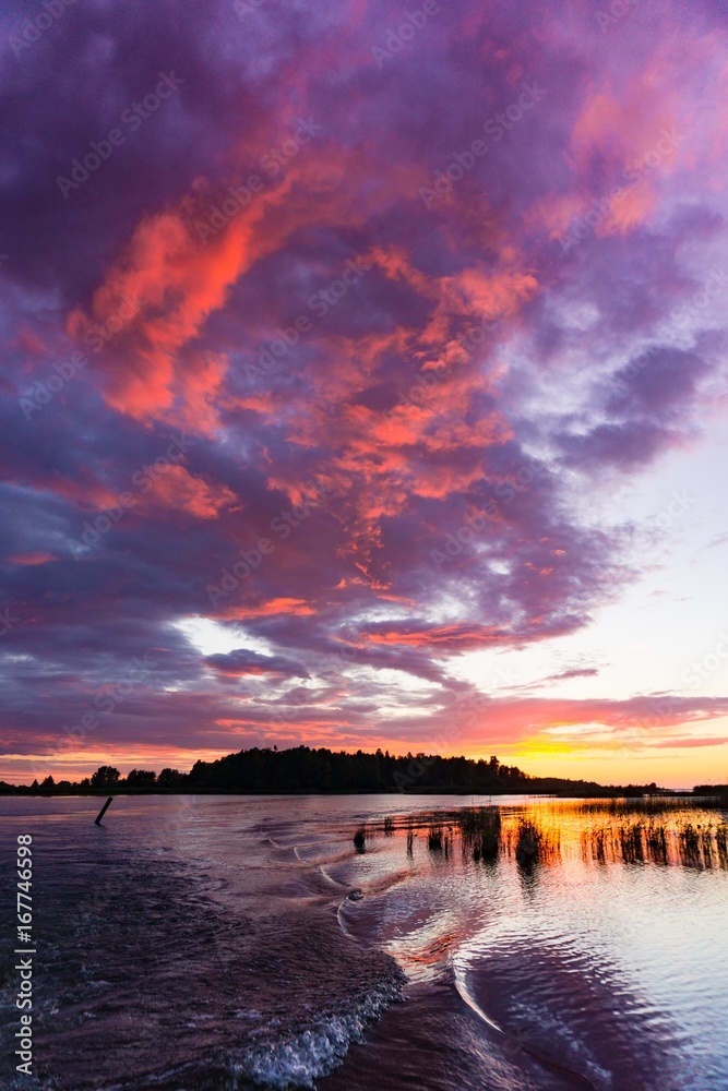 Fototapeta premium Bootsfahrt am Abend