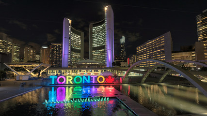 Crédence de cuisine Toronto Enseigne Toronto à Nathan Phillips Square  © lucky-photo