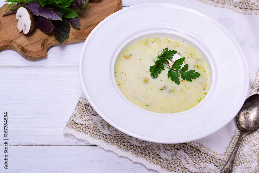 Creamy mushroom soup