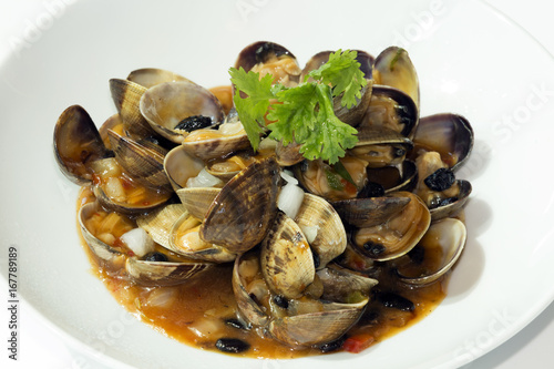 Clam with black bean sauce
