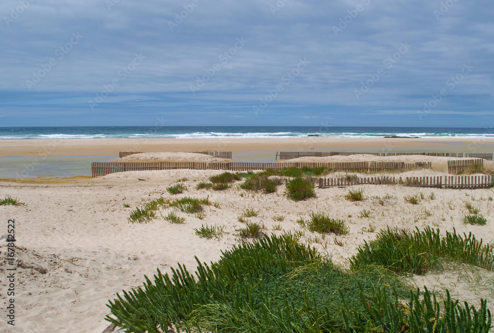 Europa: vista della Playa de los Lances, la più grande spiaggia di Tarifa, città sulla costa più meridionale della Spagna, di fronte allo stretto di Gibilterra e al Marocco