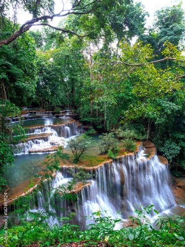 Fototapeta Naklejka Na Ścianę i Meble -  Huay Mae Kamin,Beautiful waterfall landscape in rainforset at Kanchanaburi province,Thailand