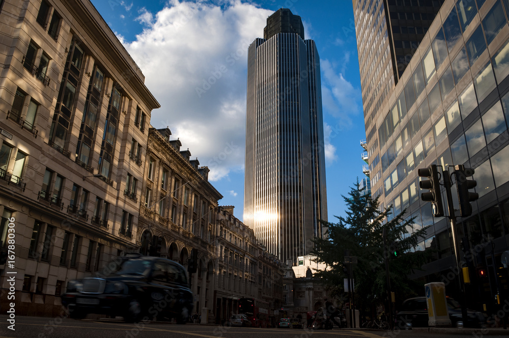 Obraz premium Wieżowce w londyńskim City