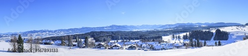 herrlicher Wintertag im Allgäu nahe Buchenberg