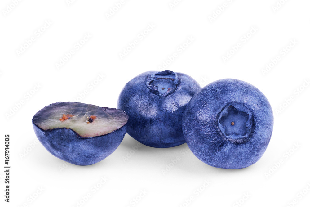 Obraz premium Stack of blueberries isolated on white with clipping path