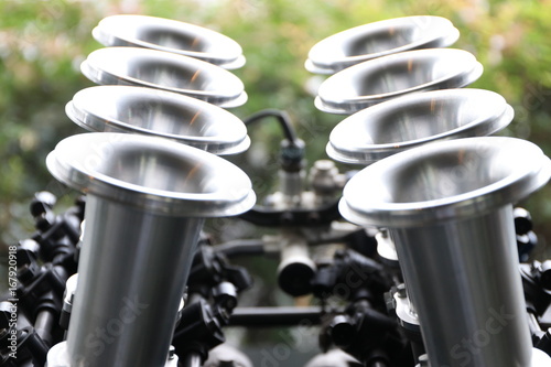 Inteke Funnel of V8 Racing Engine | V型8気筒
 レーシングエンジンの吸気ファンネル