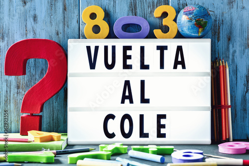 Cuadro en lienzo text vuelta al cole, back to school in spanish