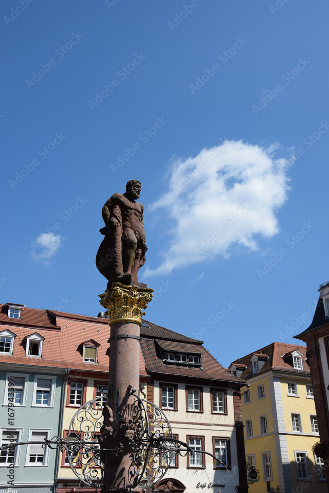 Fototapeta premium Herkulesbrunnen in Heidelberg