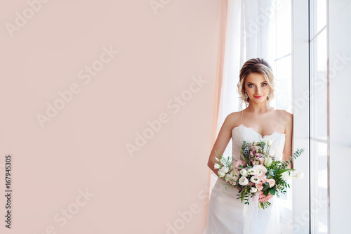 Fashion portrait of a beautiful bride