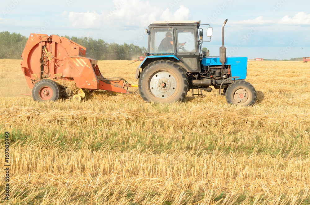 Special machines for harvesting form round bales of hay. Special machines for harvesting form round bales of hay.