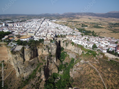 Vista aerea de Ronda, pueblo blanco de Málaga, Andalucia