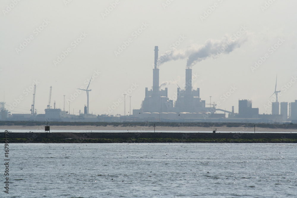 The new waterway  Nieuwe Waterweg) near Hoek van Holland