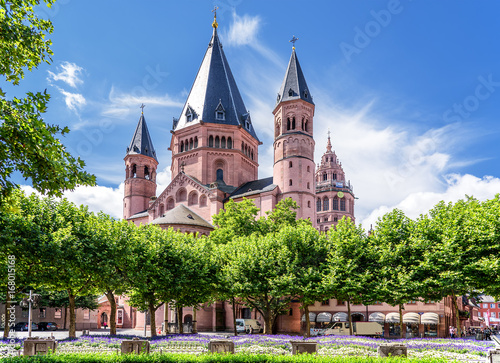 Sankt Martin Dom Mainz Bischofskirche Architektur photo