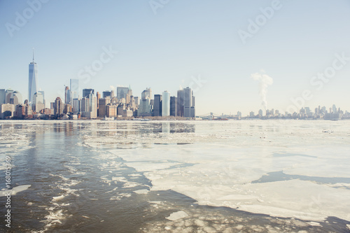 Climate change NYC. Frozen hudson river. Arctic blast. Polar vortex. 