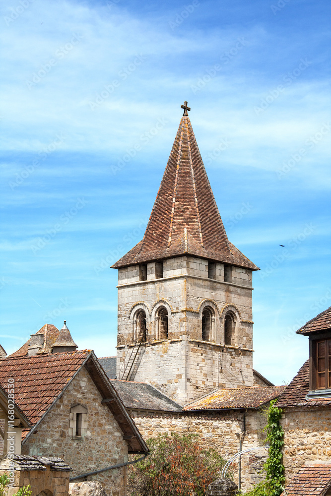 Carennac. Clocher de l'église saint Pierre. Lot. Occitanie