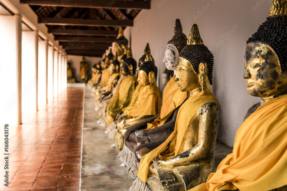 Fototapeta premium Buddha images Seated Buddha image in Thailand.