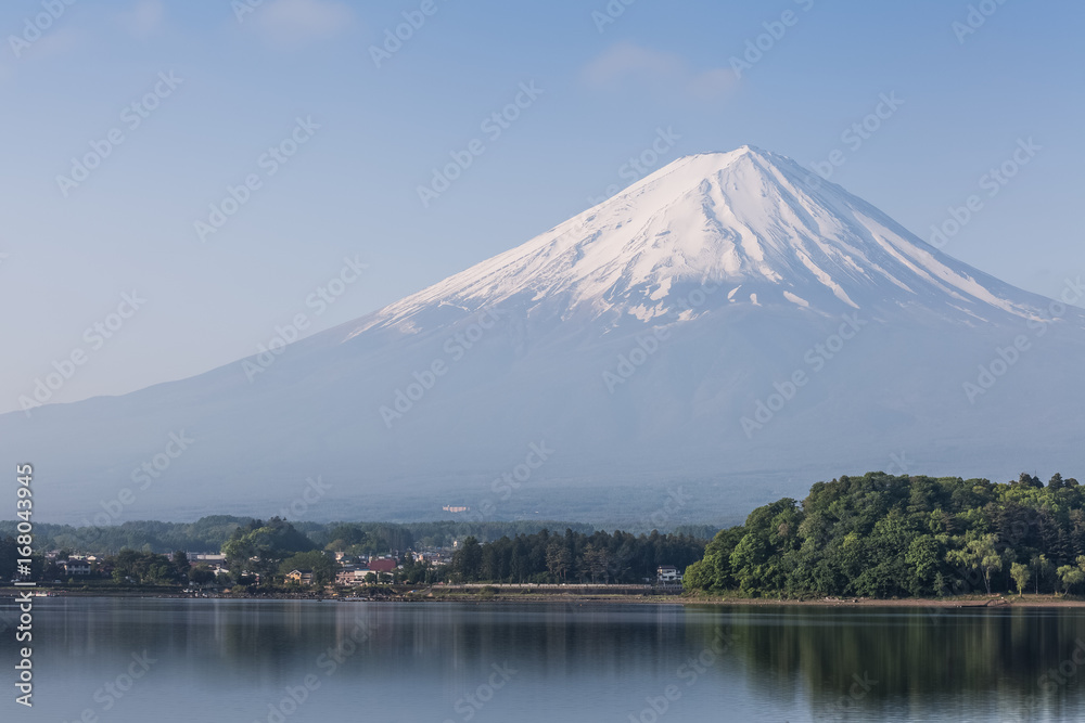 Mountain Fuji and Lake Kawaguchiko in morning autumn season.
