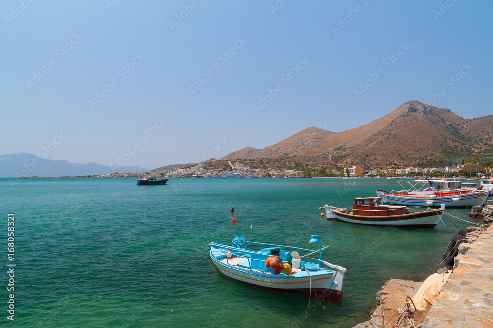 Obraz premium Fishing boats at the coast of Crete, Greece