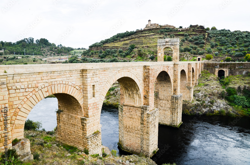 古代ローマ橋　アルカンタラ橋（スペイン）