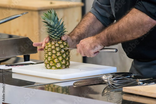 Découpe d'ananas