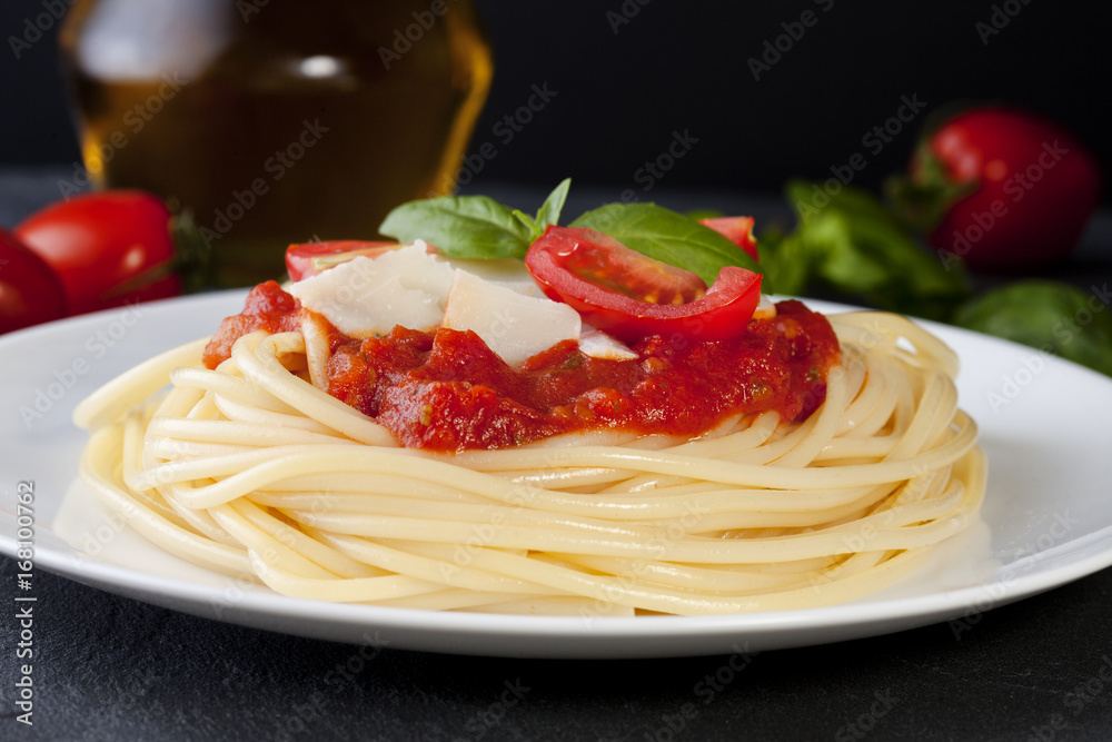 Spaghetti with tomato sauce and parmesan Spaghetti with tomato sauce and parmesan