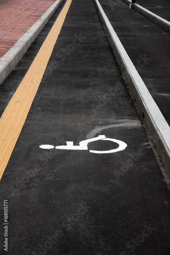 Wheelchair lane sign 