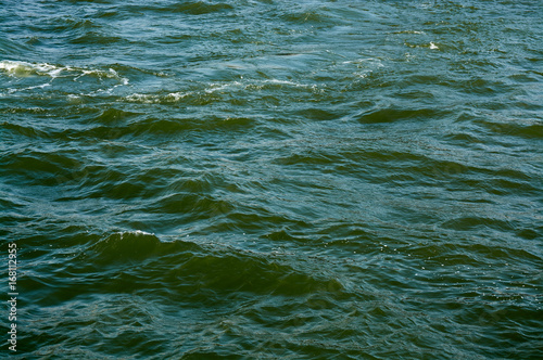 Abstract green water wave © Alrandir
