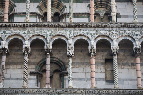 Принти на полотні Facade of San Michele church in Lucca, Tuscany, Italy