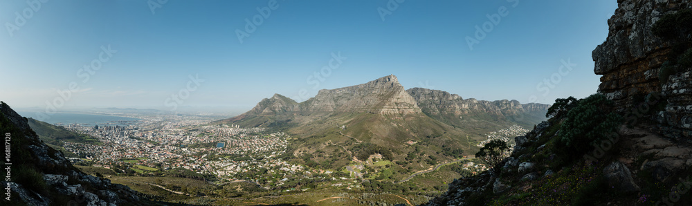 Cape Town and Table Mountain (panoramic view)