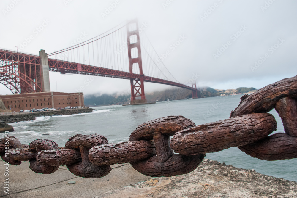 Naklejka premium golden gate