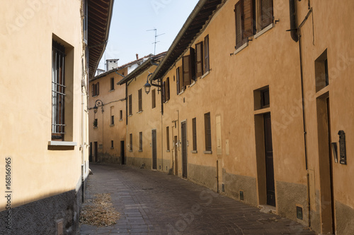 Fototapeta Naklejka Na Ścianę i Meble -  Inzago (Milan, Lombardy, Italy): old street