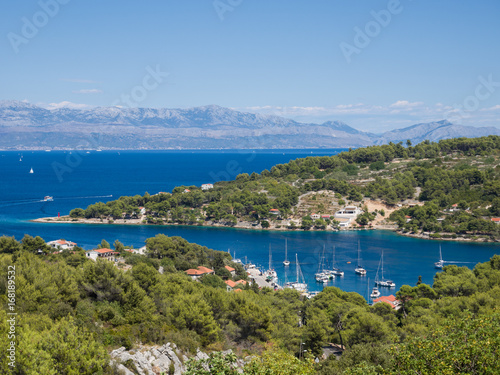 Blick auf Rogač, Insel Solta, Kroatien