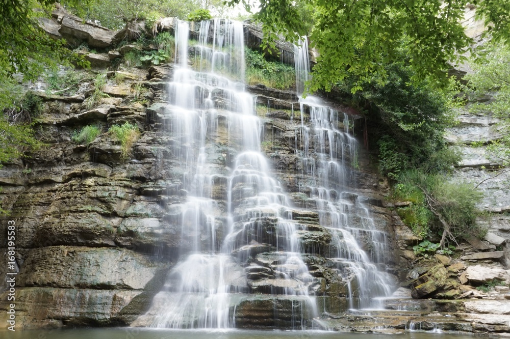 Obraz premium cascata dell'Alferello