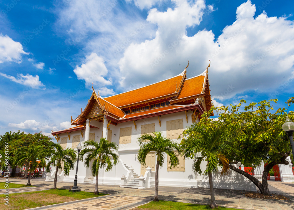 Obraz premium pavilion in Benjamaborphit temple
