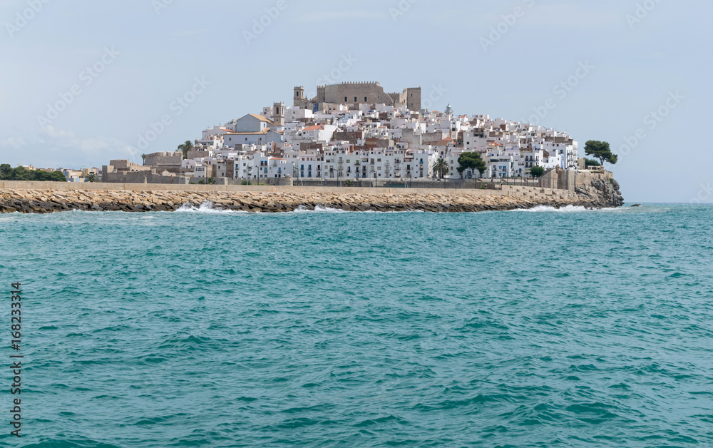 Vista desde el mar del casco antiguo de Peñíscola (Castellón). España.