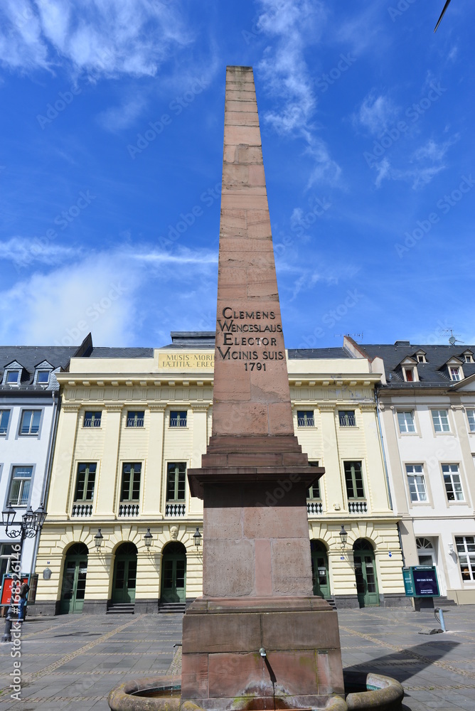 Clemensbrunnen in der Altstadt von Koblenz 