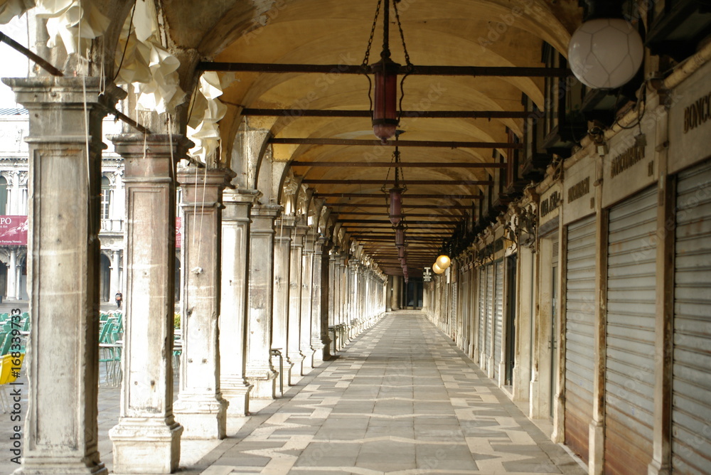 ヴェネチア　回廊