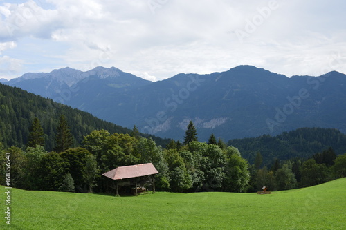 Oberdrauburg, Zwickenberg, Dorf, Bergdorf, Kärnten, Drautal, Tal, Straße, Bergstraße, Landwirtschaft, Ort, Siedlung, Bank, Schule photo