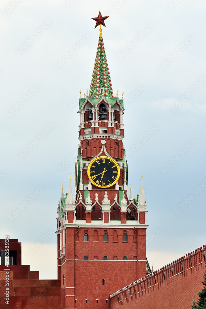 Spasskaya Tower of the Moscow Kremlin. Moscow, Russia Spasskaya Tower of the Moscow Kremlin. Moscow, Russia