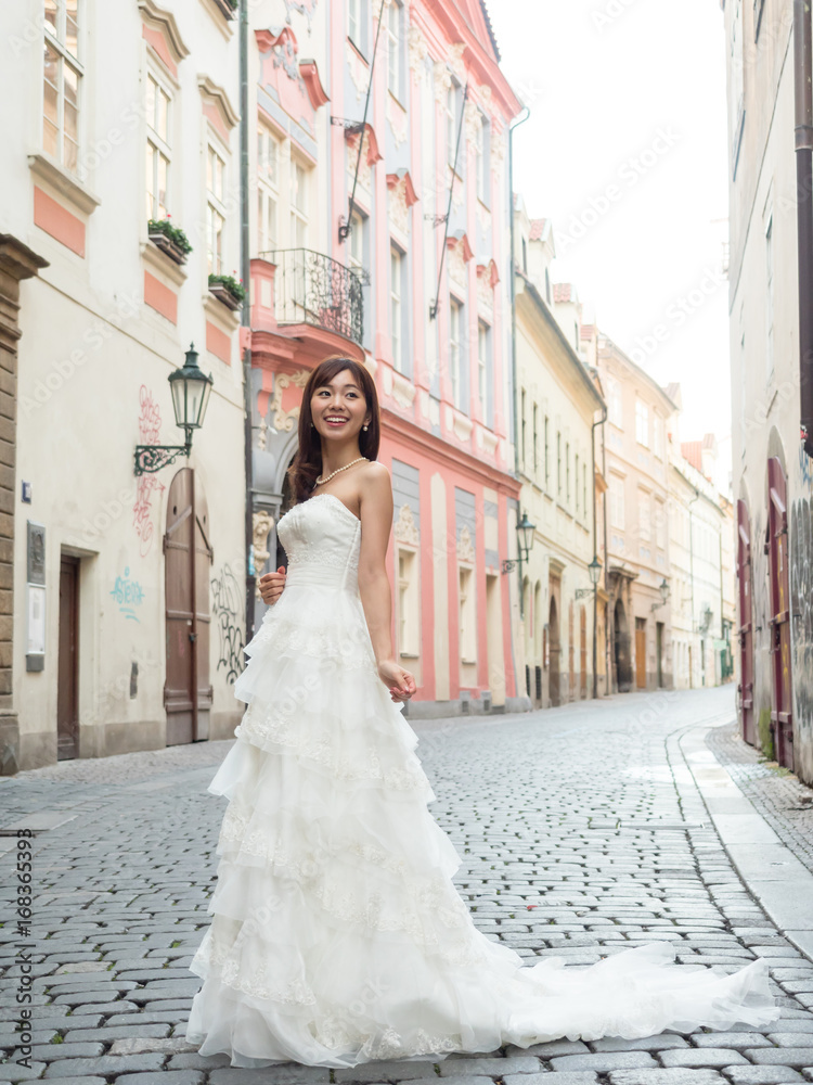 Obraz premium attractive asian woman wedding image in europe