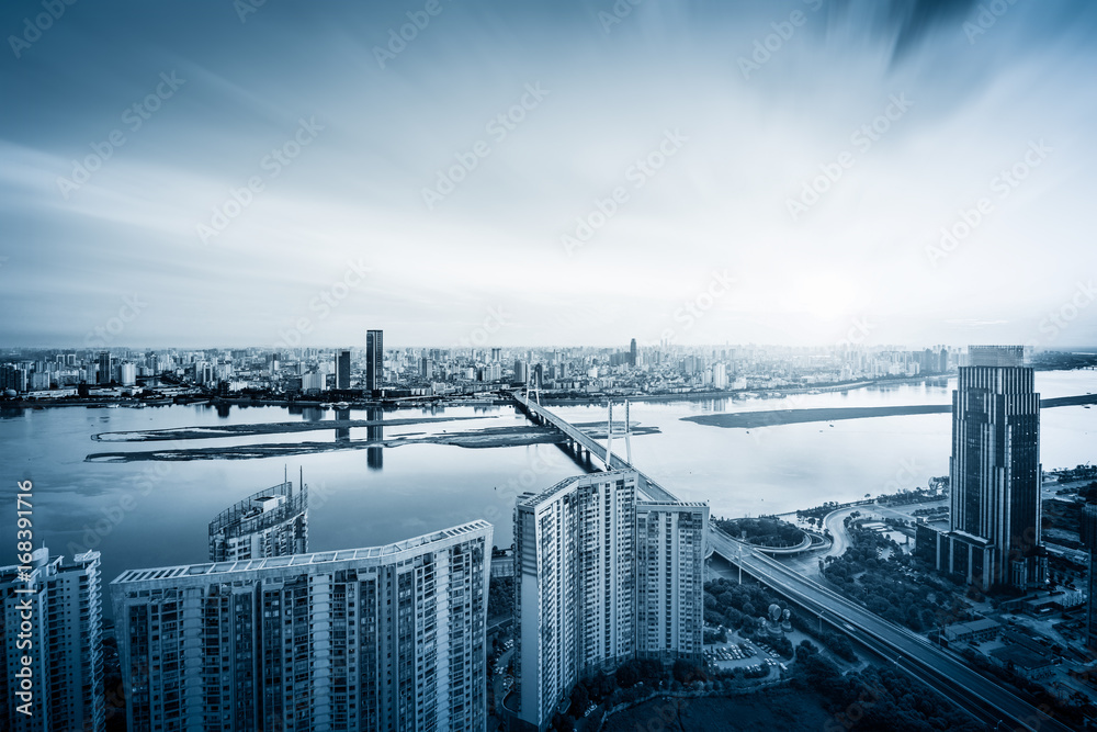 Obraz premium shanghai interchange overpass and elevated road in nightfall