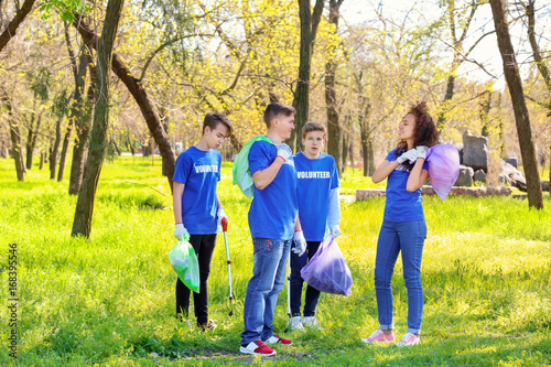 Group of young volunteers i...