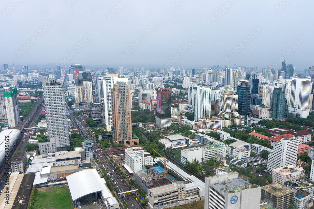 Fototapeta premium bangkok city and modern office buildings in Aerial view