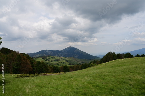Montagne (Italia) © osayumi