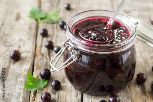 Bild auf Leinwand Black currant jam