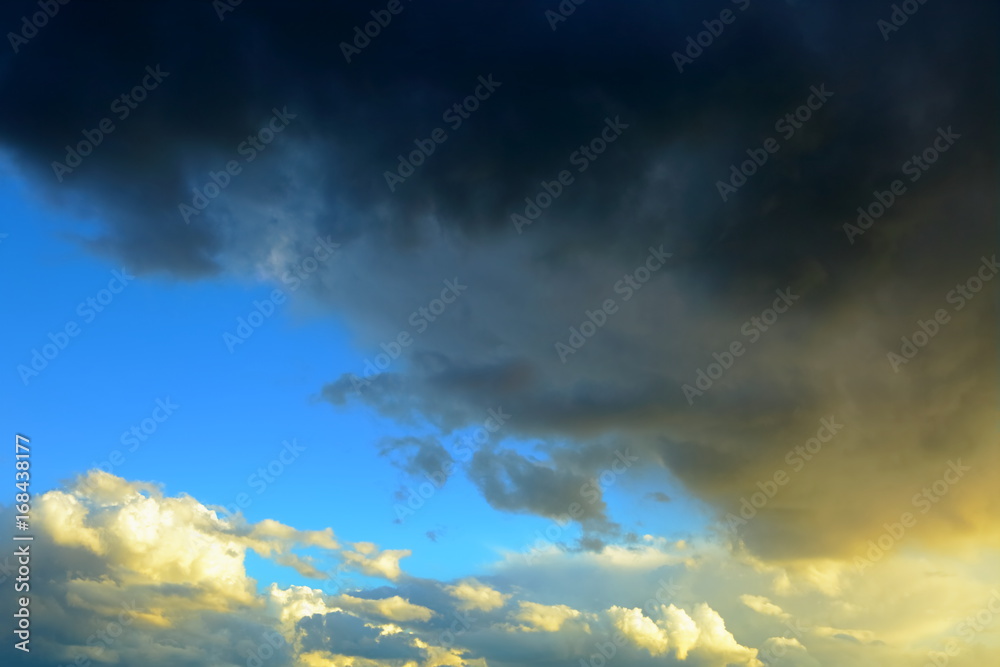 Fototapeta premium Summer. Thunder sky before rain