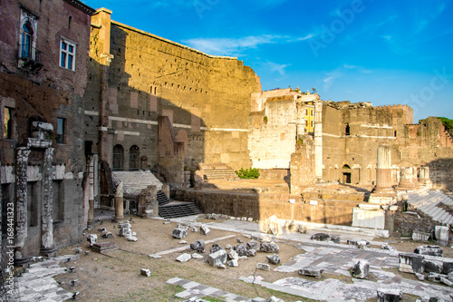 Italian architecture of Rome. Atmospheric city. Famous, the main attractions.