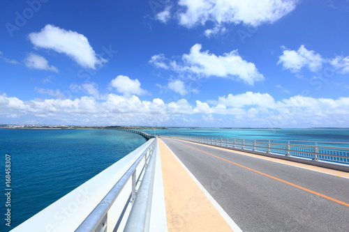 海を渡る架け橋