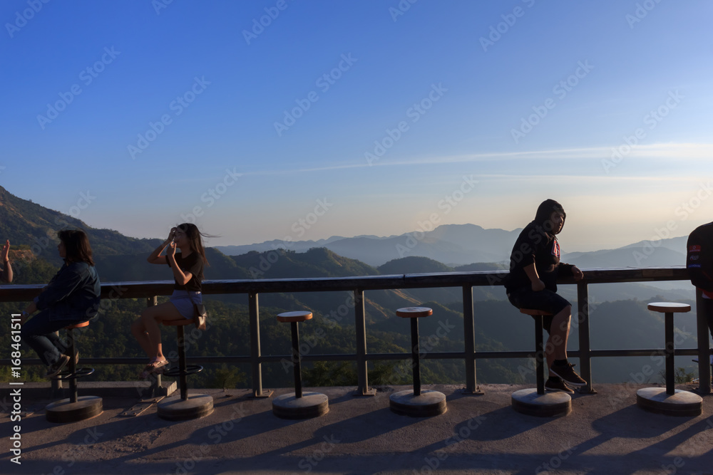 Fototapeta premium Many tourists watch the morning sunrise on the mountain.
