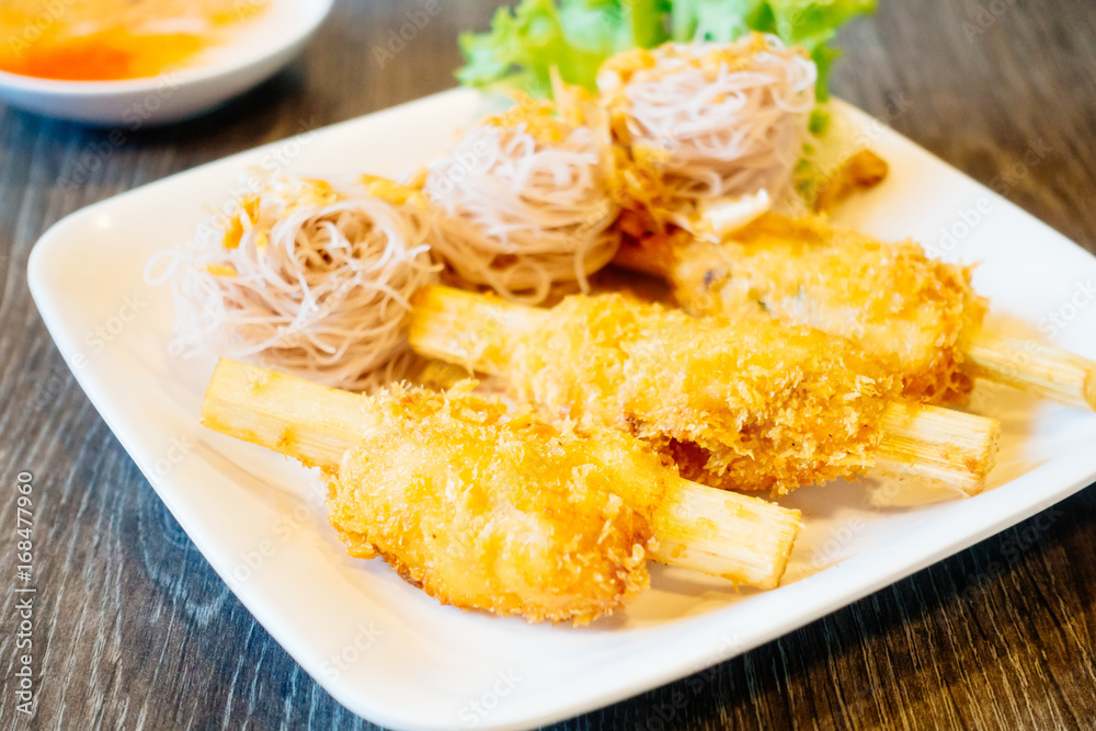 Fried shrimp with sugar cane Fried shrimp with sugar cane